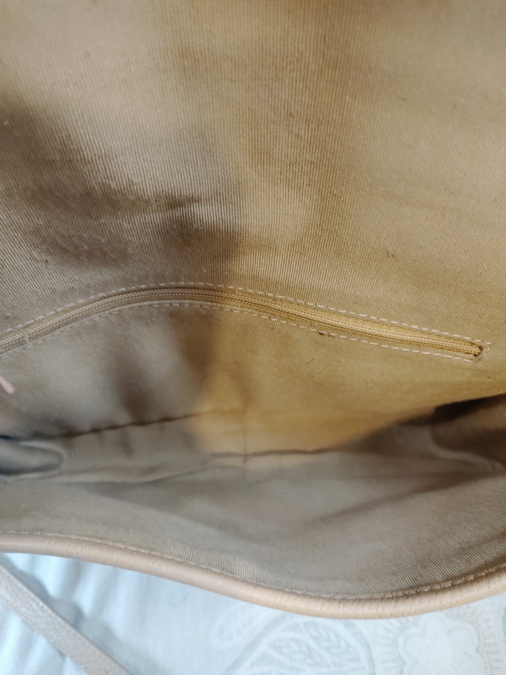Croc-Embossed Genuine Leather Tan Crossbody Bag with Gold Turn-Lock - Picture 7 of 9